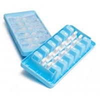 Quicksnap ice tray in blue